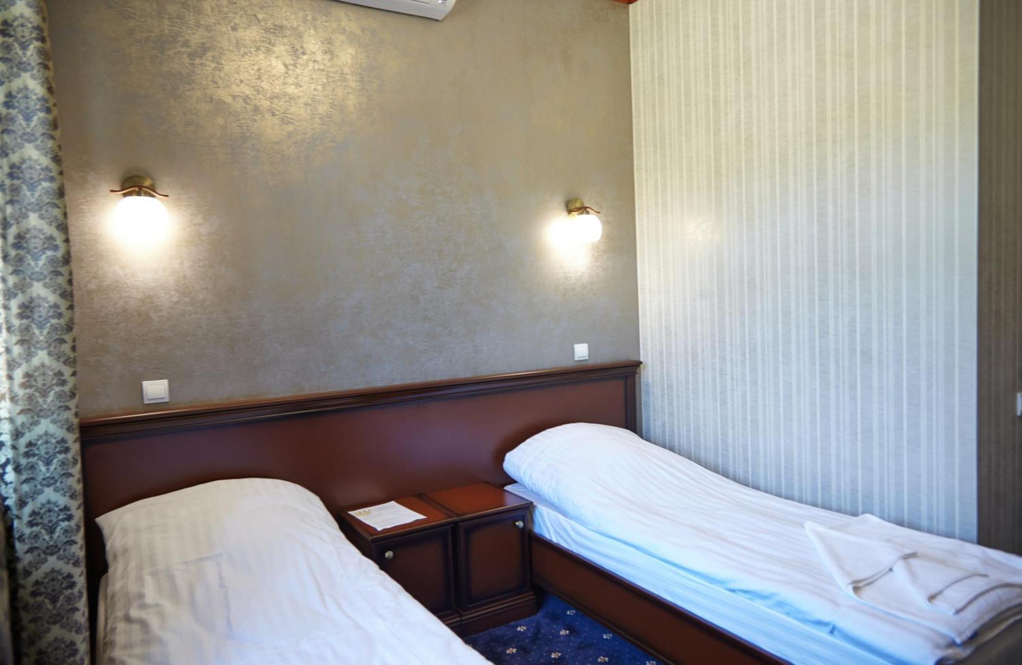 Carivka Hotel Habitación foto