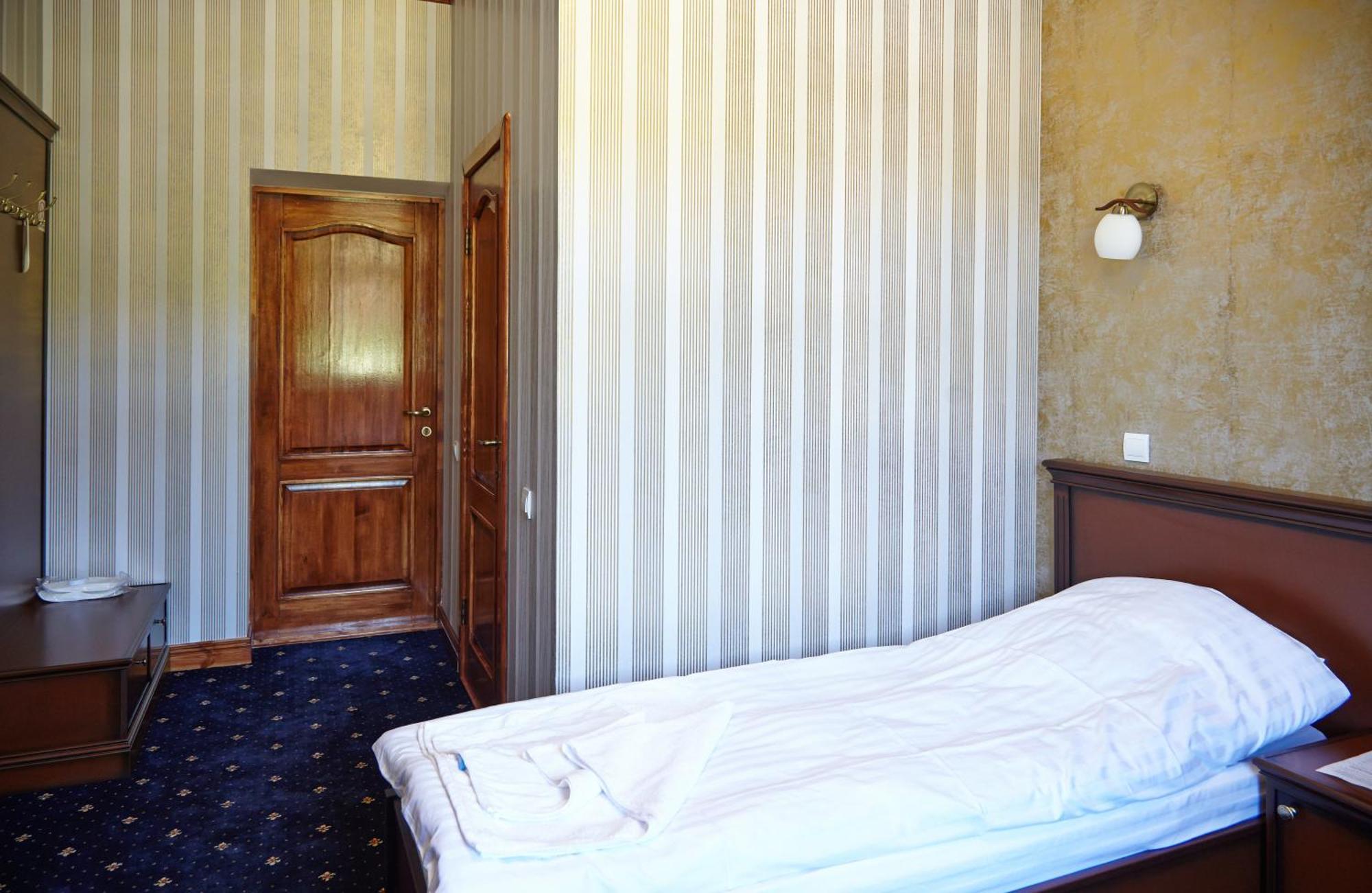 Carivka Hotel Habitación foto